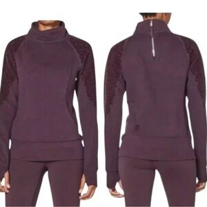 Lululemon velvet sleeve mock neck sweatshirt